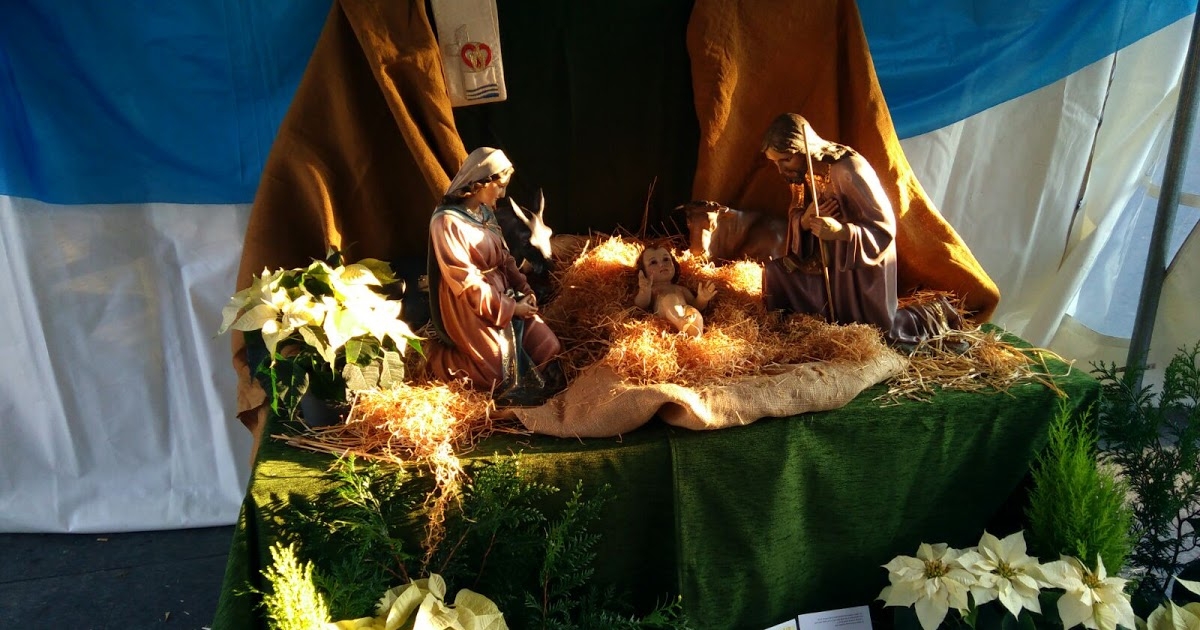 Sagrado Corazón instala una carpa con un belén en la plaza de Prosperidad