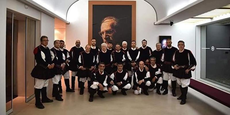 Nuestra Señora del Carmen de Pozuelo acoge este domingo una Eucaristía animada por el coro Su Nugoresu