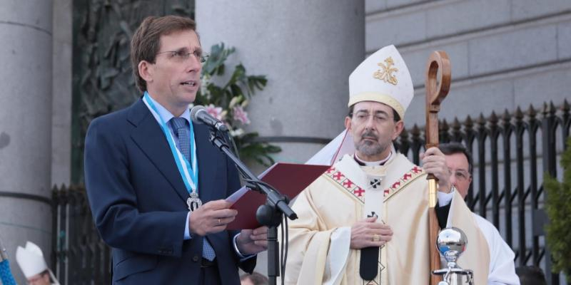 El alcalde de Madrid renueva el voto de la villa a la Virgen de la Almudena: &quot;Que Madrid nunca pierda la sonrisa sincera y el abrazo acogedor&quot;