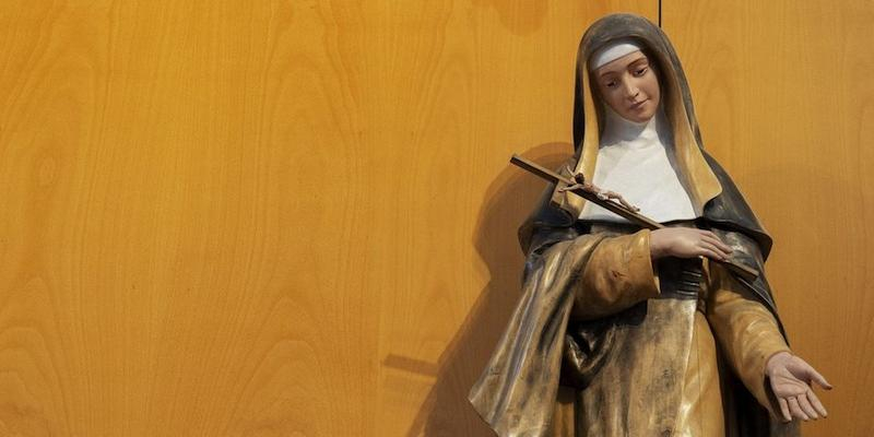 Santa Paula acoge una solemne Eucaristía con sacramento de la Confirmación de adultos