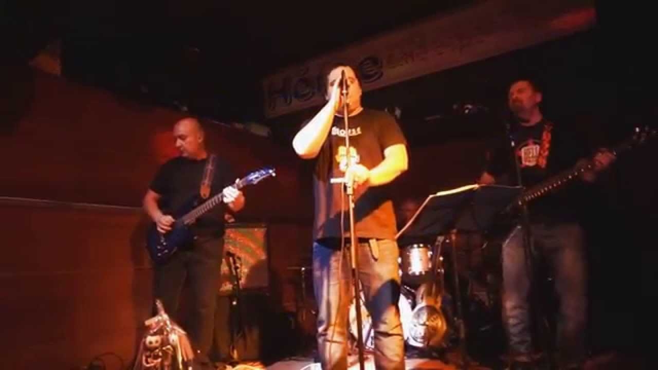 Una tarde de rock en el Centro de Atención a Personas Sin Hogar CEDIA 24h