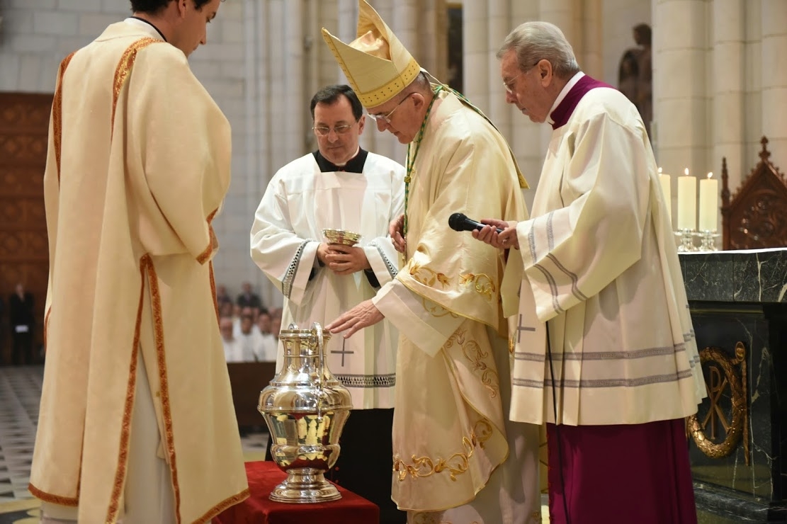 La Misa Crismal se celebrará el Miércoles Santo en la catedral de la Almudena
