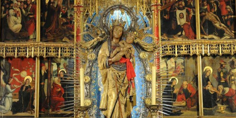 Monseñor Jesús Vidal preside en la catedral la Misa anual de las vírgenes consagradas de Madrid