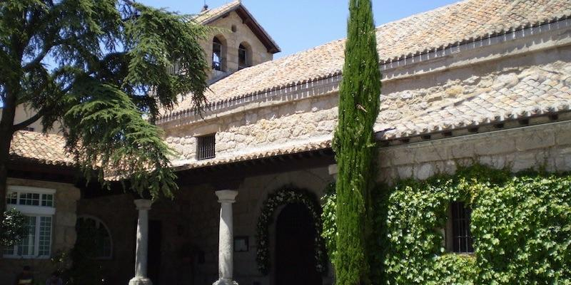 Asunción de Nuestra Señora de Torrelodones programa el rezo del rosario de la aurora para los sábados del mes de mayo