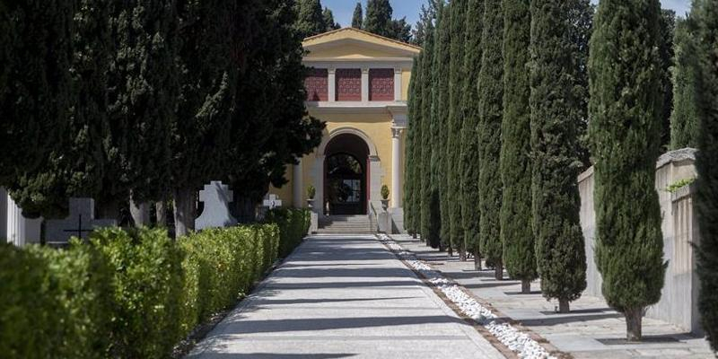 La Sacramental de San Isidro se prepara para la solemnidad de Todos los Santos y el día de los fieles difuntos