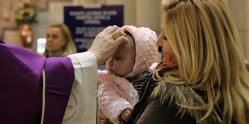 El arzobispo preside en la catedral una solemne Misa en el Miércoles de Ceniza
