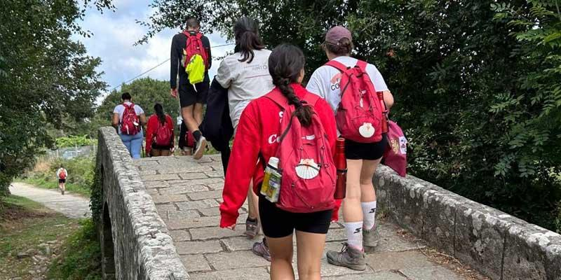 Continúa la peregrinación a Santiago de los jóvenes de Cáritas Española: así está siendo la experiencia para Rosa, joven de Cáritas diocesana de Madrid