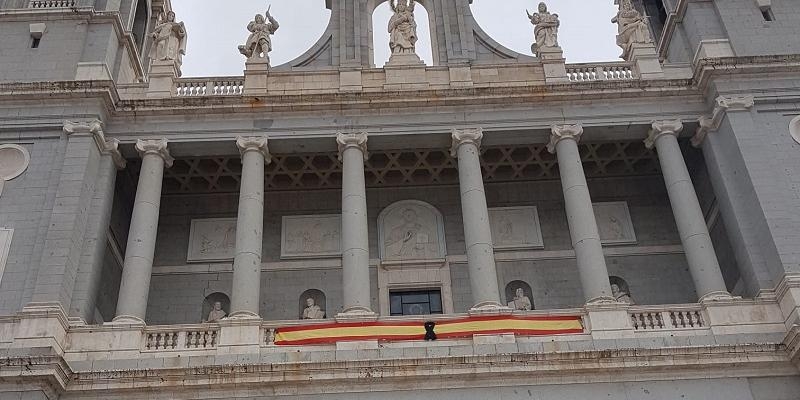 La Almudena llora por sus hijos