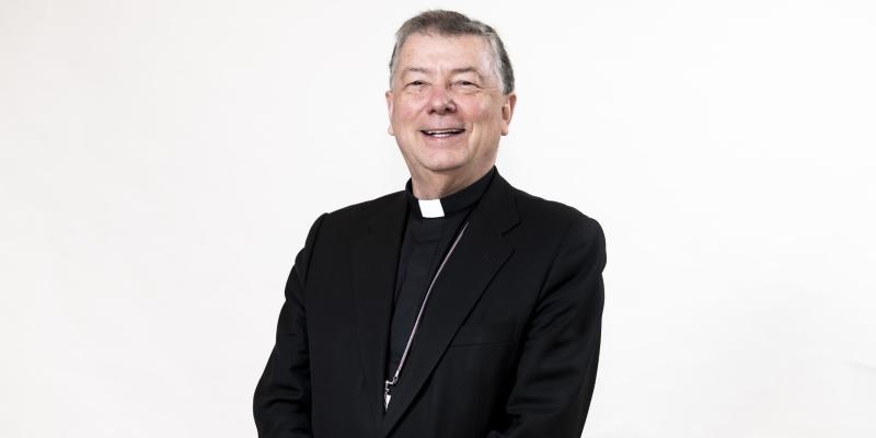 Martínez Camino, sobre el libro 'San Isidro Labrador, en el cuarto centenario de su canonización': «Las reliquias de los cuerpos de los santos son un signo llamativo de la presencia de Cristo resucitado en nuestra historia»