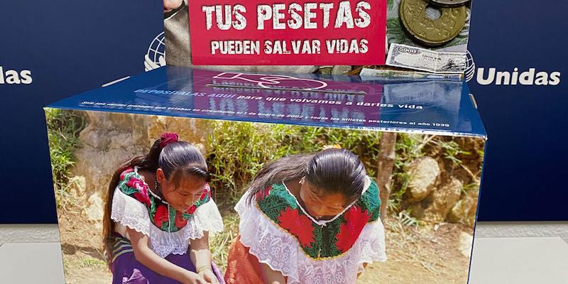 Banco Santander y Manos Unidas recogerán pesetas para convertirlas en un proyecto solidario