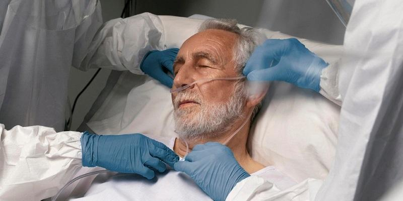 El cardenal Osoro muestra su «tristeza» por la entrada en vigor de la eutanasia: «Ofertemos vida y cuidados en vez de muerte»