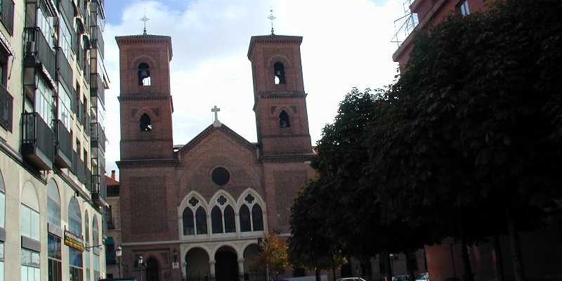 Virgen de la Paloma y San Pedro el Real acoge una Misa funeral por el capataz de la congregación de la Paloma, Bernabé Cárdenas Barba