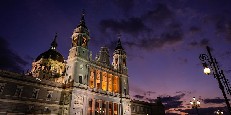 La catedral de la Almudena acoge esta semana las principales celebraciones de la Navidad