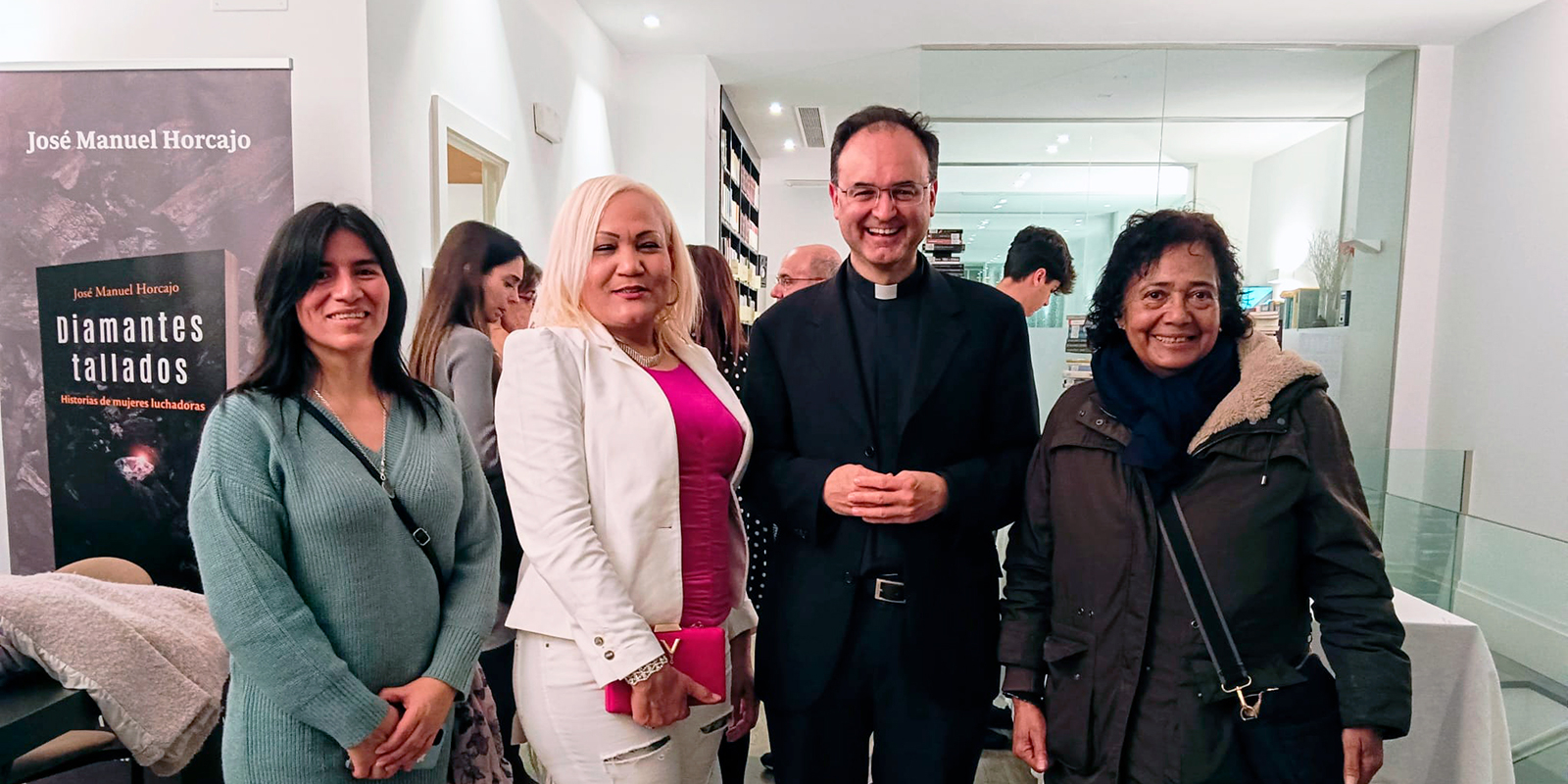 José Manuel Horcajo, autor de Diamantes tallados «Estas mujeres son un faro de luz, un resplandor en la oscuridad para la esperanza»