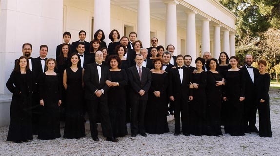 El Coro de la Comunidad de Madrid ofrece un concierto en la clausura del 375 aniversario de la Real Esclavitud de Santa María la Real de la Almudena